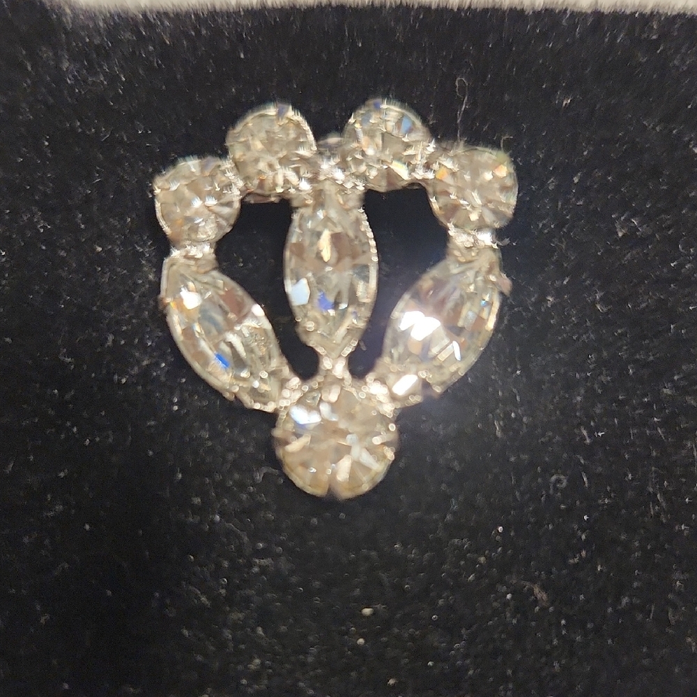 Vtg Heart Brooch.  Stunning.
